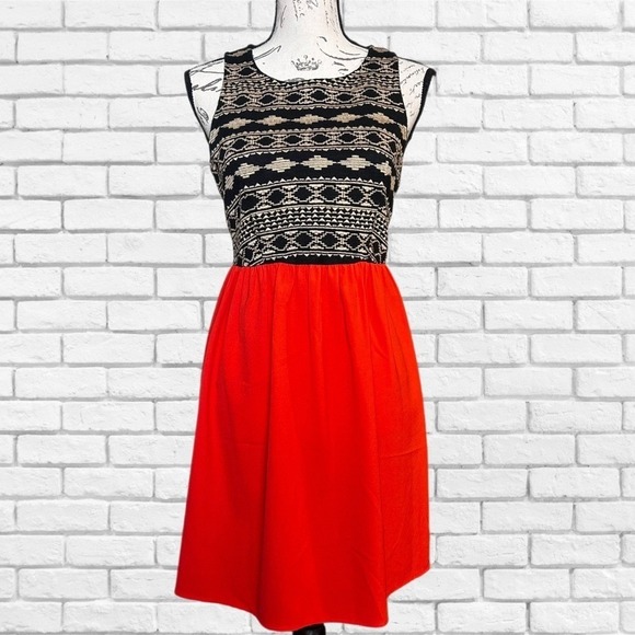 THML Womens Geometric Knit Bodice Fit & Flare Dress Red Black Large Sleeveless - Picture 2 of 6